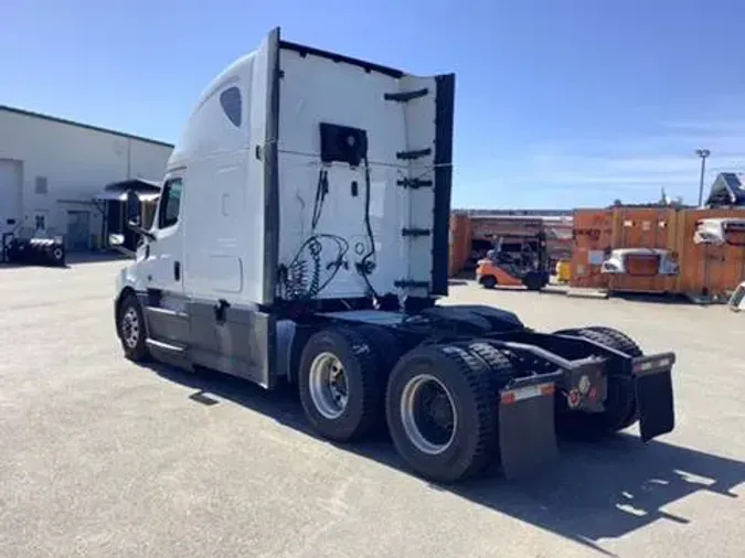 2020 Freightliner Cascadia