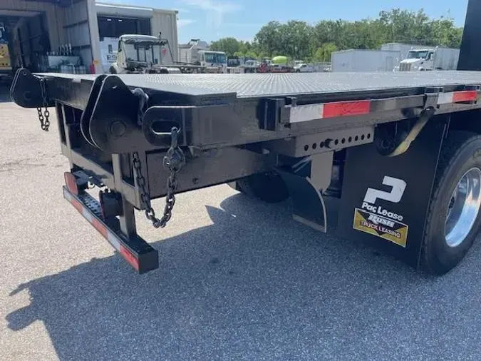 2016 Peterbilt 567