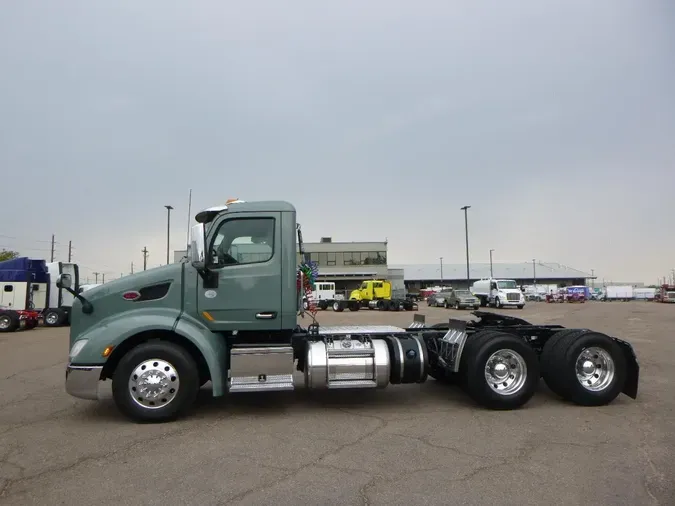 2021 Peterbilt 579ed6946fb7f2b3e8fdeaa6798fc709b57
