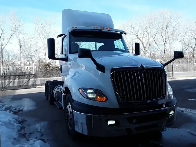 2020 NAVISTAR INTERNATIONAL LT625 DAYCAB T/A