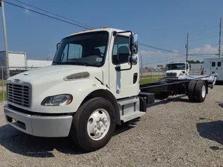 2019 FREIGHTLINER/MERCEDES M2 106