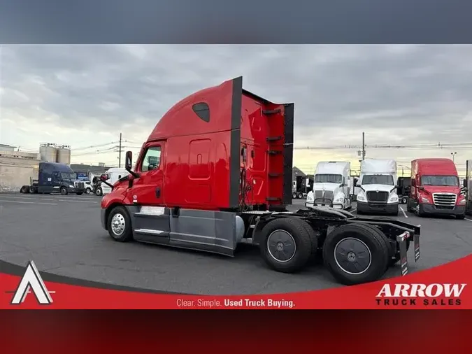 2021 FREIGHTLINER CA126