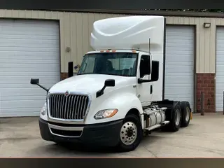 2020 INT LT625 6x4