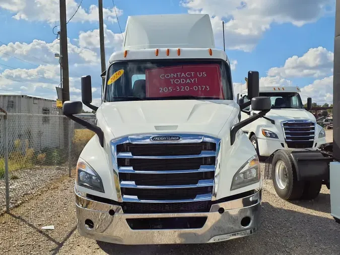 2020 FREIGHTLINER NEW CASCADIA 116