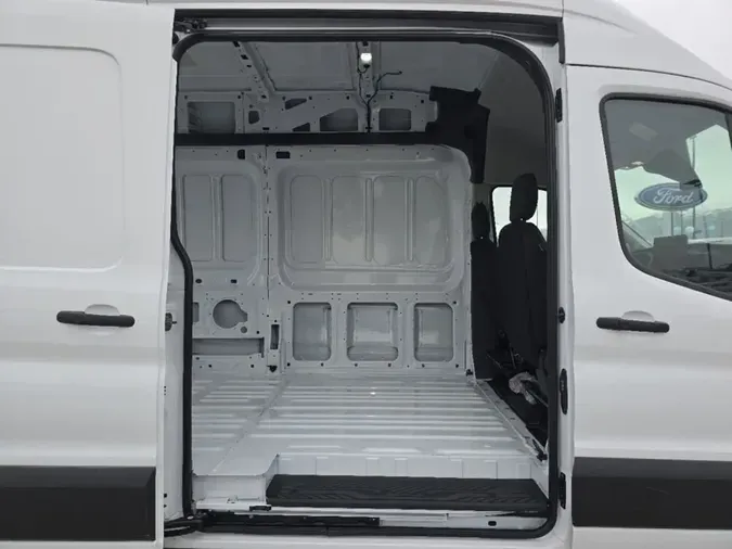 2024 Ford E-Transit Cargo Van