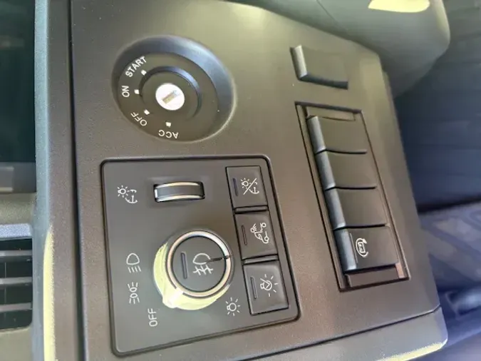 2026 VOLVO TRUCK VNL64TV04