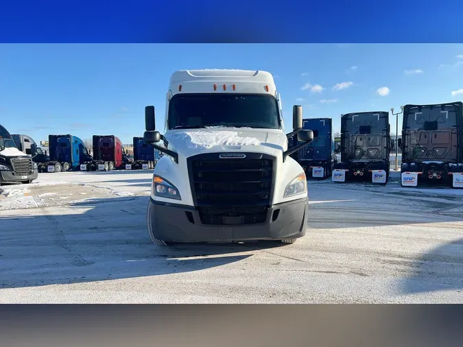 2021 Freightliner Cascadia 126