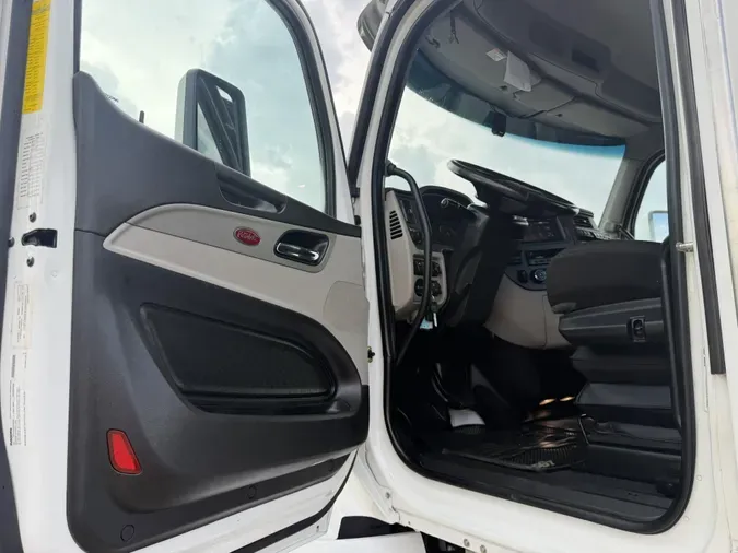 2023 Peterbilt 567