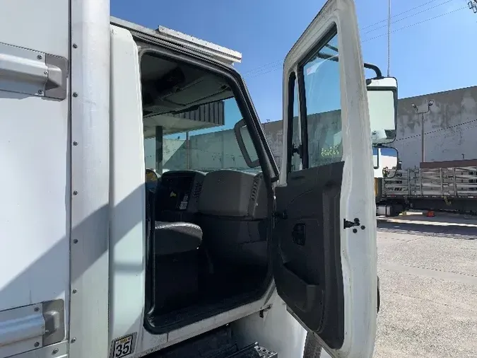 2018 International 4300