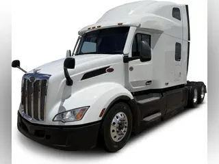 2022 Peterbilt 579