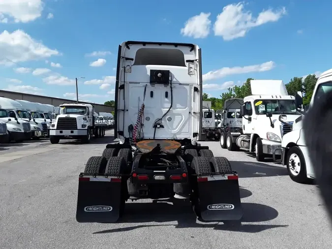 2019 FREIGHTLINER CASCADIA