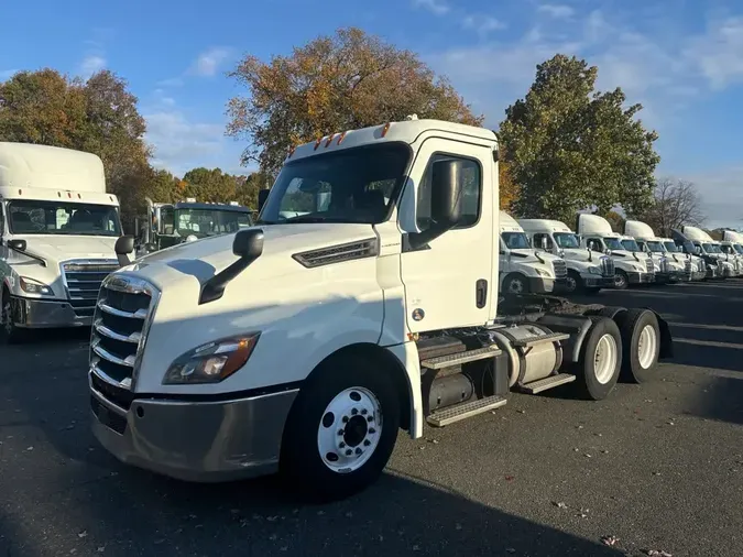 2019 FREIGHTLINER/MERCEDES NEW CASCADIA PX12664ed8168e1b77d051410927c3f07903382