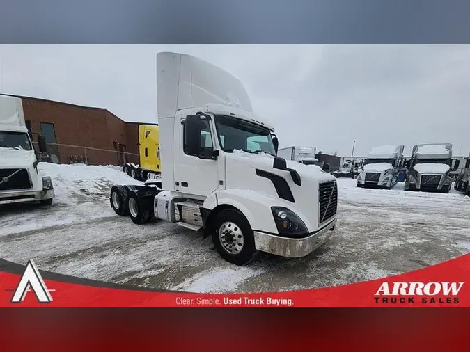 2018 VOLVO VNL300