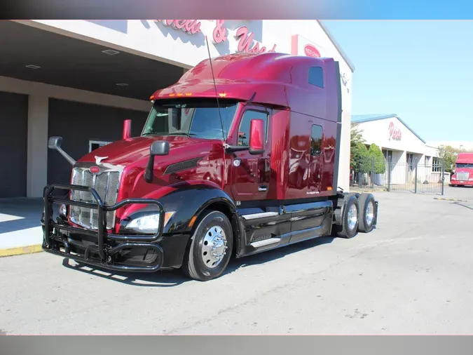 2023 Peterbilt 579