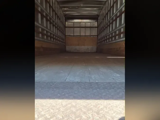 2019 FREIGHTLINER/MERCEDES M2 106