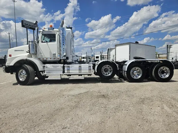 2018 WESTERN STAR 4900SA