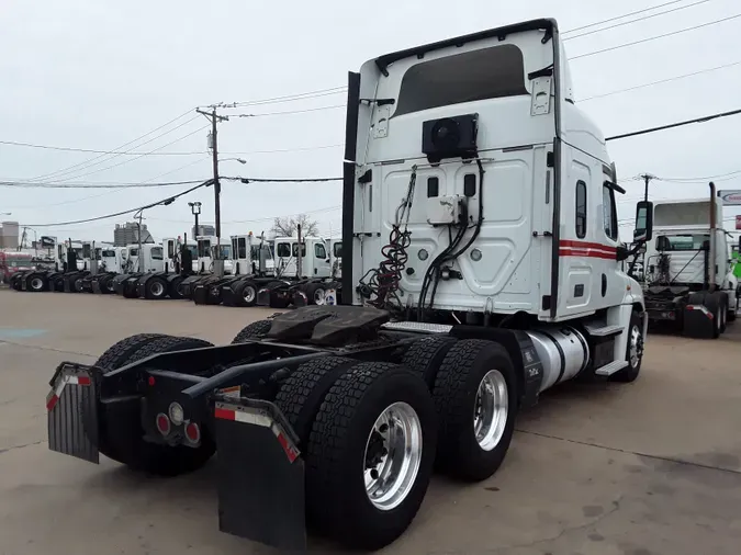 2017 FREIGHTLINER/MERCEDES CASCADIA 125