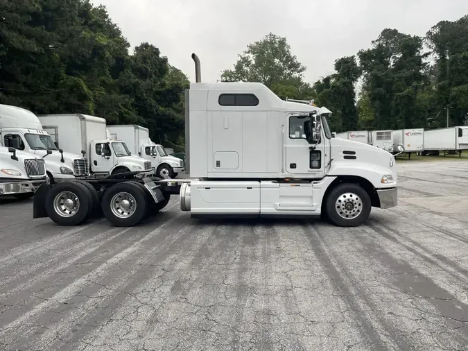 2017 MACK TRUCKS, INC. CXU603