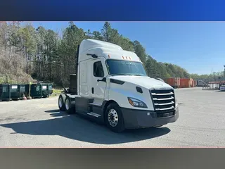 2022 Freightliner Cascadia 126