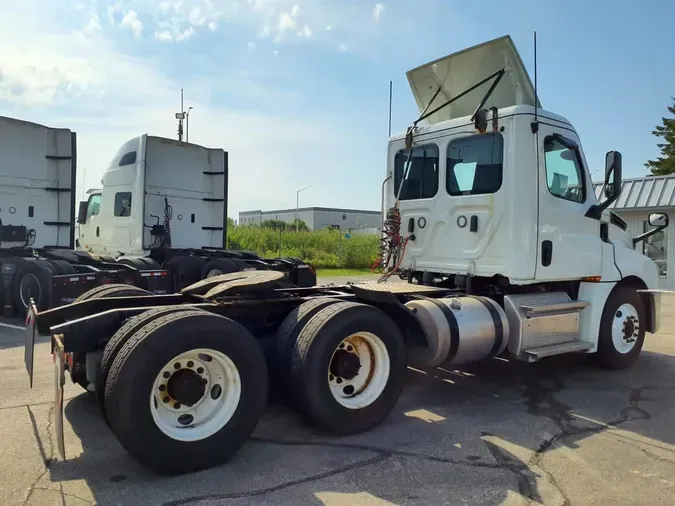 2020 FREIGHTLINER NEW CASCADIA PX12664