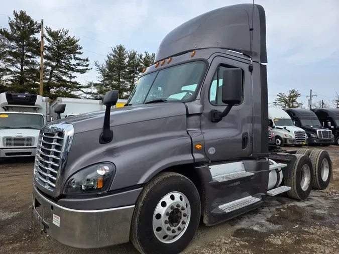 2018 FREIGHTLINER/MERCEDES CASCADIA 125ed979dc3b61cb8d402ae93cde1ecf27e