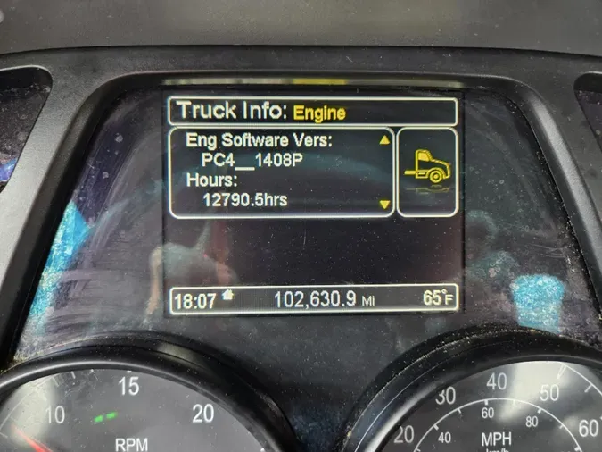 2016 Peterbilt 579ed985bb2b4af62abe189a779a43df19f