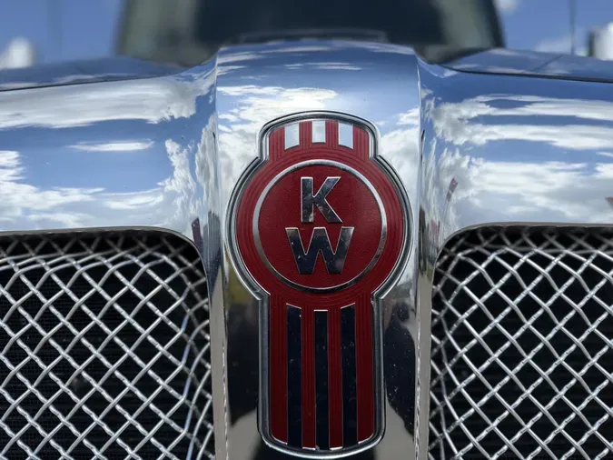 2022 Kenworth T680ed9879191866bb3c874c5b24a5cef0f8