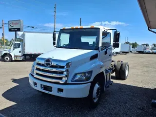 2017 HINO HINO 268