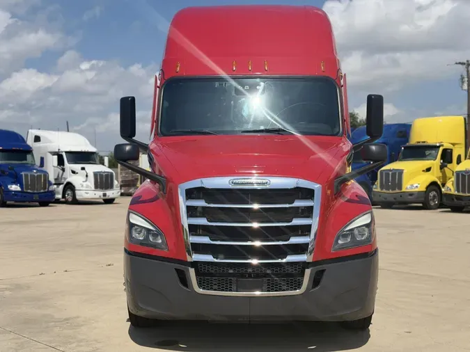 2023 Freightliner Cascadiaed9b49513d5c84b87cb67146950e8888