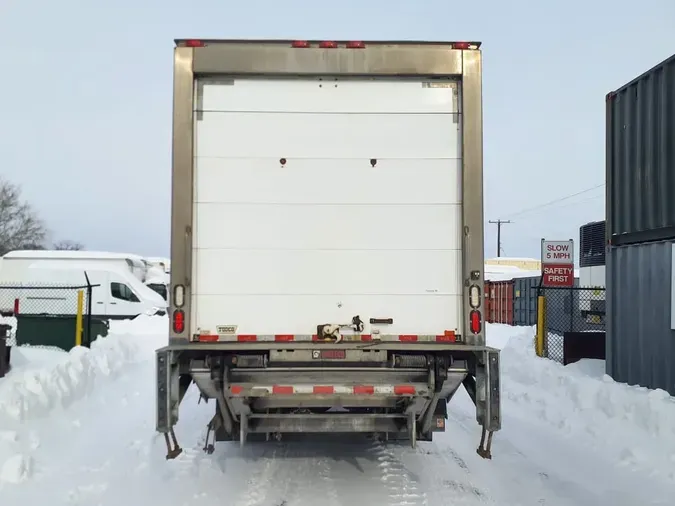 2018 FREIGHTLINER/MERCEDES M2 106