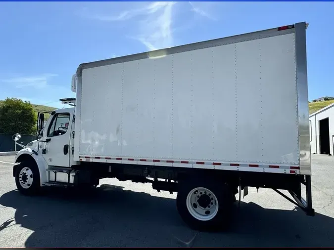 2017 FREIGHTLINER/MERCEDES M2 106