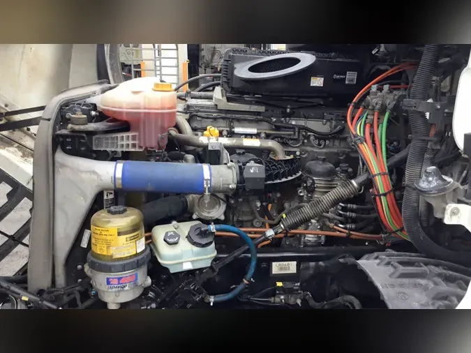 2020 Freightliner Cascadia 126