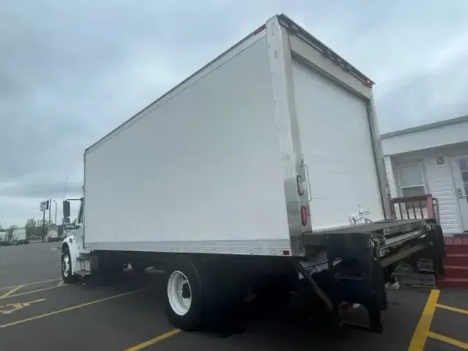 2015 FREIGHTLINER/MERCEDES M2 106