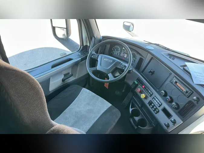 2021 Freightliner Cascadia