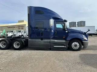 2019 INTERNATIONAL LT