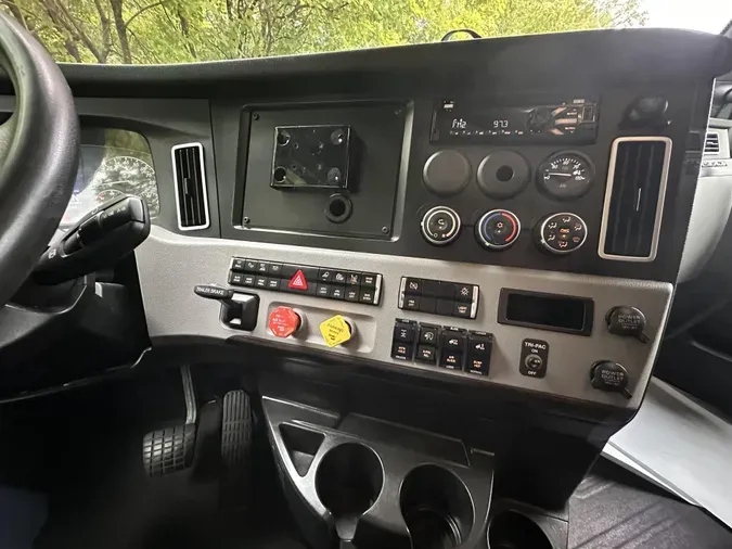 2020 Freightliner Cascadia