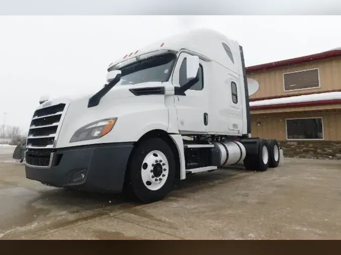 2020 Freightliner Cascadia