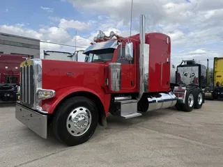 2022 Peterbilt 389