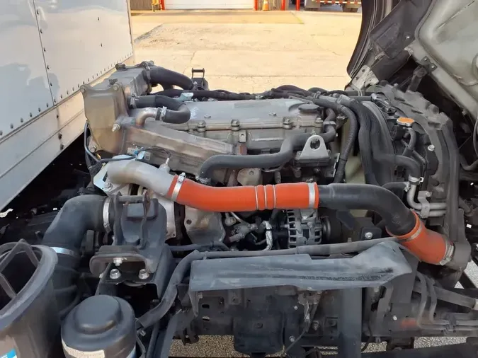 2019 ISUZU NPR HDeda9e2b691151e01dbbf071115aa62ce