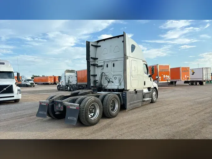 2021 Freightliner Cascadia