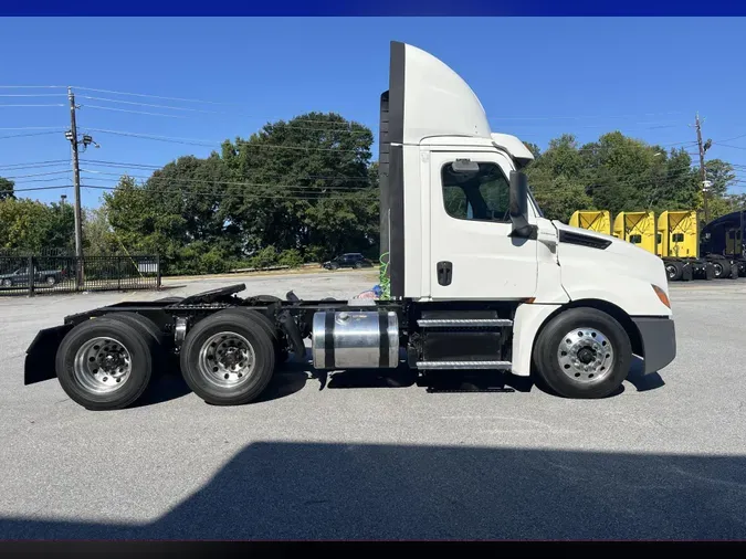 2020 Freightliner Cascadiaedac2f4cb26dc8ae28d6275dbec9d491