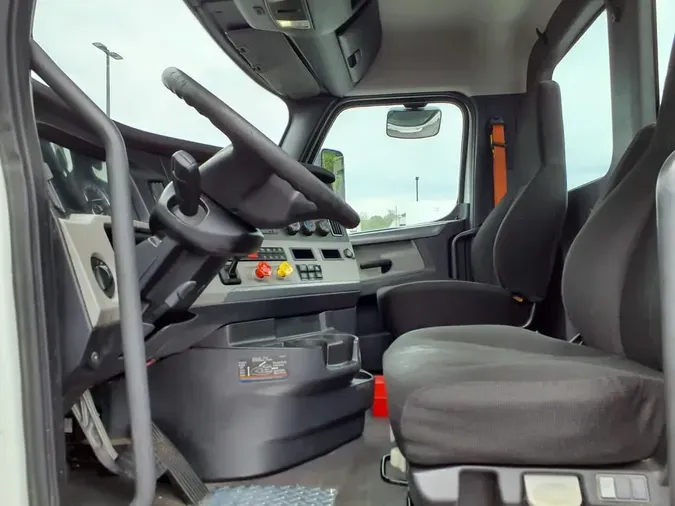 2019 FREIGHTLINER NEW CASCADIA PX12664