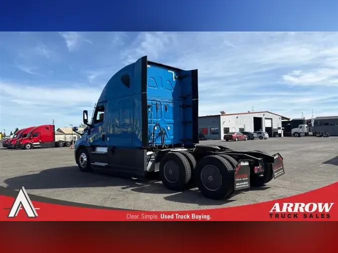 2022 FREIGHTLINER CA126