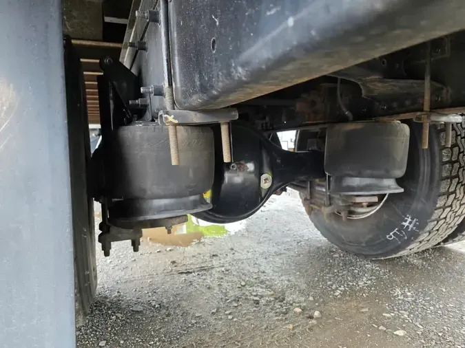 2018 FREIGHTLINER M2 106
