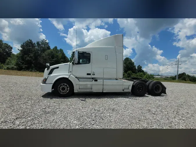 2018 Volvo VNL 740