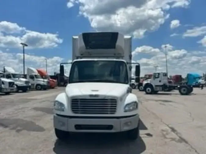 2014 Freightliner M2 106