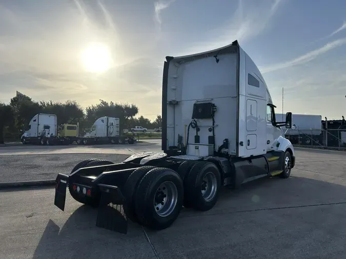 2021 Kenworth T680