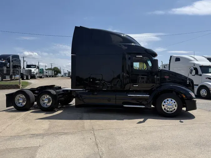 2022 Peterbilt 579edc1b6f602b373801f90947de2aceb72