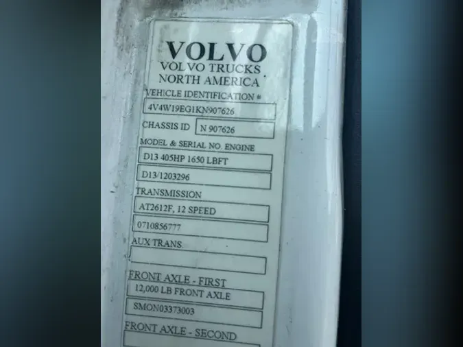 2019 VOLVO VNR42T300
