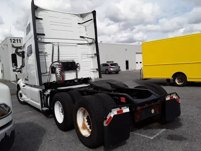 2019 VOLVO VNL64T-760